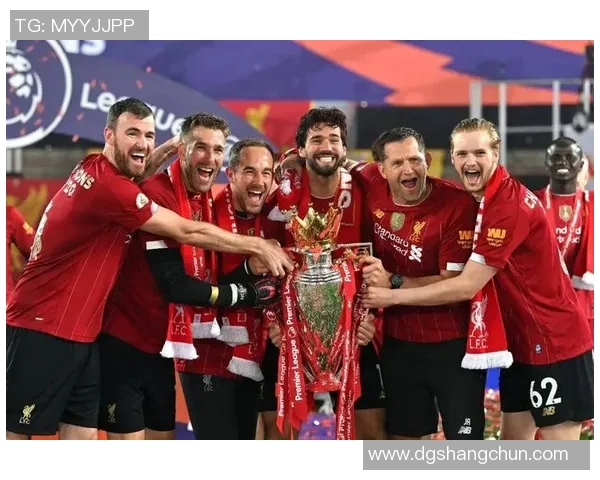 足球场上的英雄时刻 球星们为梦想与坚韧书写感人篇章